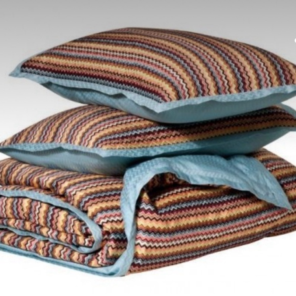 Like new Missoni for Target cotton Queen duvet set zig-zag pattern